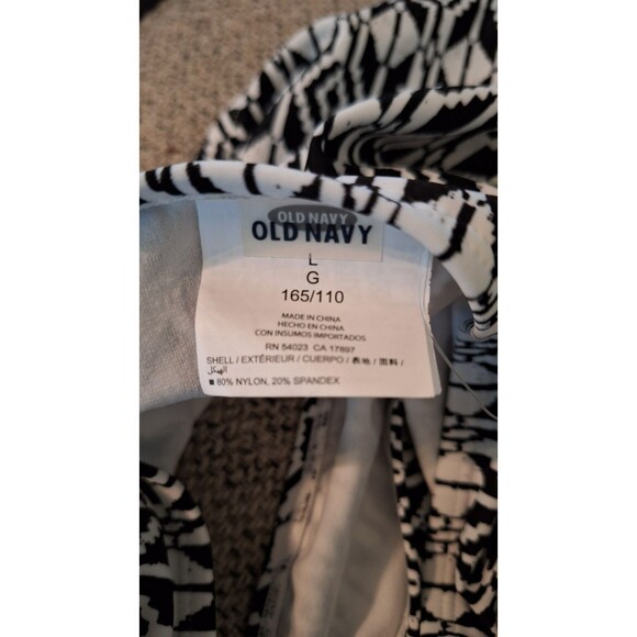 Coco Reef Contour Athena Draped Halter Bra Sized Bikini Top Black White 10/34C-D - Picture 9 of 9